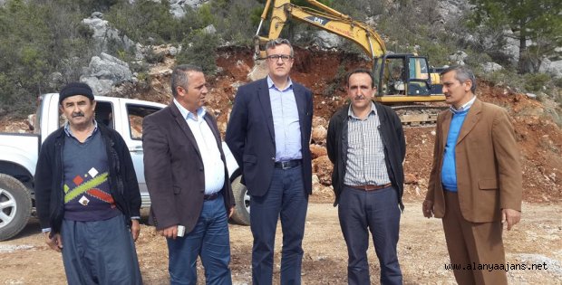 YAYLAKONAK MAHALLESİ’NDE MEZARLIK YOLU AÇILDI