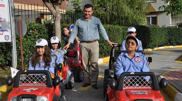 15 Bin Öğrenciye Trafik Eğitimi