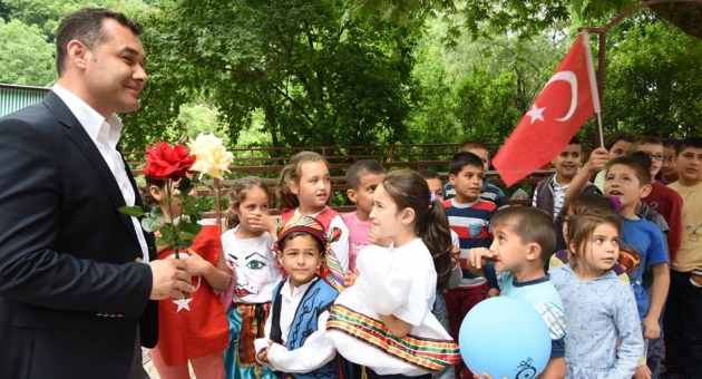 Başkan Yücel'in kırsal ziyaretleri sürüyor