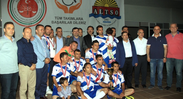 Engeller futbolla kaldırılıyor