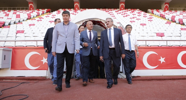 Antalya futbol şölenine hazırlanıyor