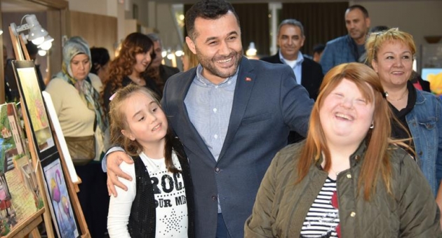 Engelliler gününe özel sergi