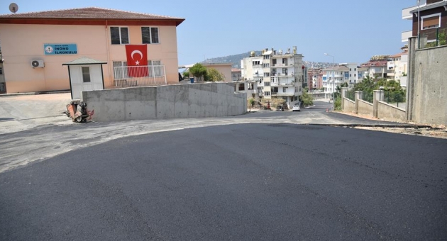 Ticaret Yoluna Sıcak Asfalt