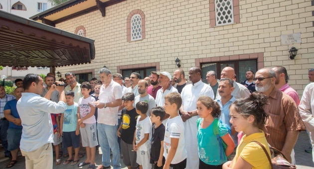 Hocaya özgürlük için toplandılar
