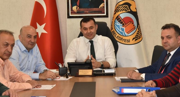 "İlmek İlmek Hizmet Götürdük"