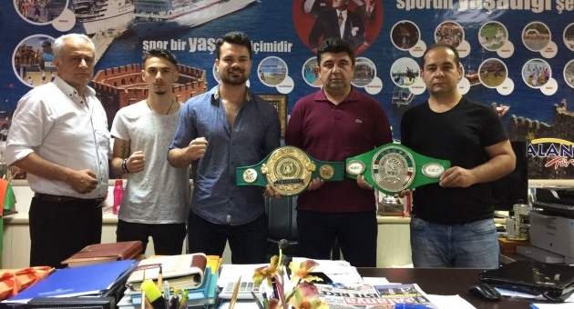 Profesyonel Boks Dünya Şampiyonları Alanya'da