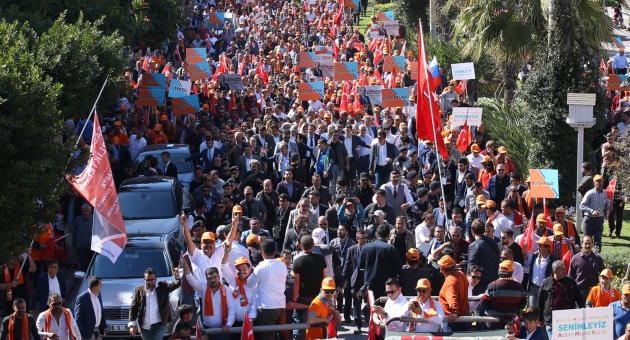 Alanya’da Cumhur İttifakı on binlerle yürüdü
