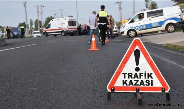 Alanya'da alkollü turist 2 çocuğa çarptı