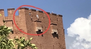 Alanya’da fotoğraf çektirmek için ölüme meydan okudular