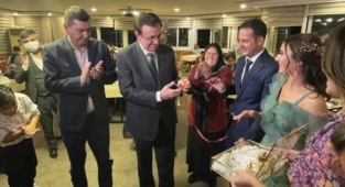 Alanya'da MHP'li yöneticinin mutlu günü