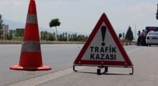 Alanya’da motosiklet ile otomobil çarpıştı