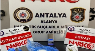 Alanya'da uyuşturucu tacirleri polisten kaçamadı