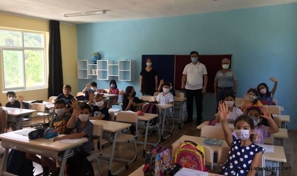 Alanya'da yarın 60 bin öğrenci eğitime başlıyor