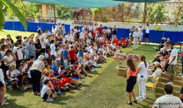 Alanyasporlu futbolcular, Klassika-M öğrencileriyle bir araya geldi