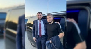 Dünyaca ünlü boksörü Alanya’ya Kurt Safir getiriyor