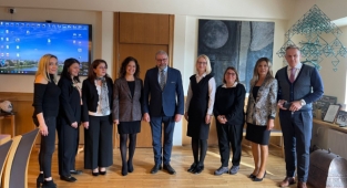 ALANYALI GİRİŞİMCİ KADINLAR ALTSO ÖNCÜLÜĞÜNDE LİTVANYA’DA