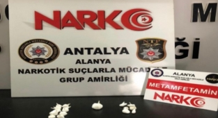 Manavgat’tan Alanya’ya gelen uyuşturucu polise takıldı