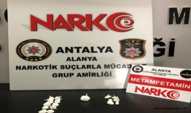 Manavgat’tan Alanya’ya gelen uyuşturucu polise takıldı