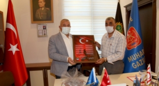 Şahin’den gazilere anlamlı ziyaret