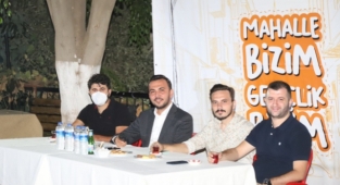 Toklu gençlerle buluştu