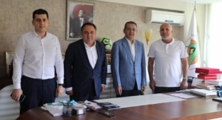 Türk Telekom'dan Başkan Çavuşoğlu'na ziyaret