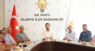 AK Parti Alanya toplandı