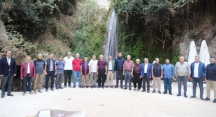 Ak Parti teşkilat çalışmalarına devam ediyor