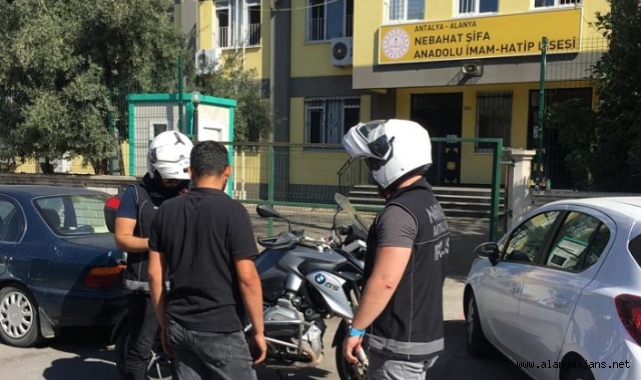 Alanya’da polis şüpheli şahıslara göz açtırmadı