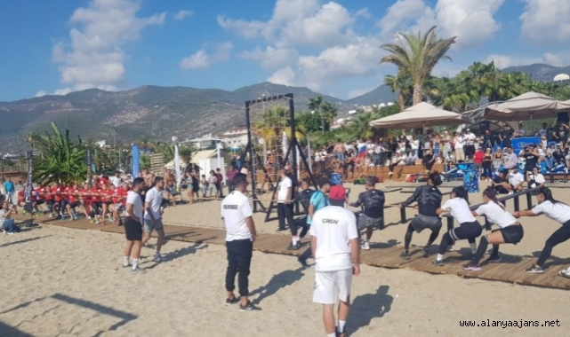 Alanya'da survivor yarışmasının galibi Ruslar oldu