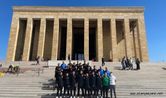 Alanya Kestelspor'dan Anıtkabir'e ziyaret