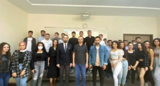 Aycan Fenercioğlu, tecrübelerini öğrencilere aktardı