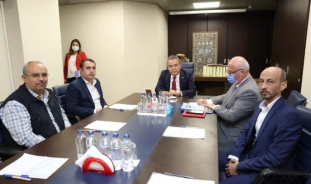Böcek ve Çalış'tan taksici zirvesi