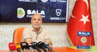 Çavuşoğlu: 'Futbol hata oyunudur'