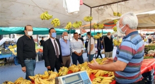 Cuma pazarı yeni yerinde ilk kez kuruldu