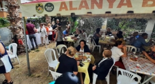 ÇYDD'den Alanya'daki öğrenciler yararına kahvaltı