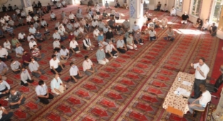 İlhan, müftülük bünyesindeki personelle değerlendirme toplantısı yaptı