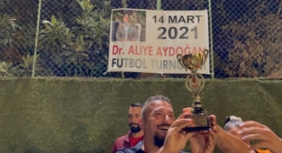 Turnuvada Alanyalı hekimin anısı kazandı