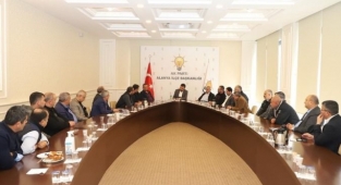 Ak Partili mahalle başkanları Alanya'da toplandı