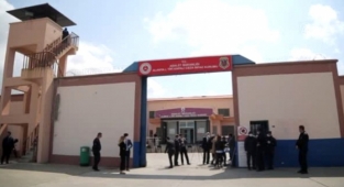 Alanya’da COVID izni biten mahkumlara ‘geri dön’ çağrısı