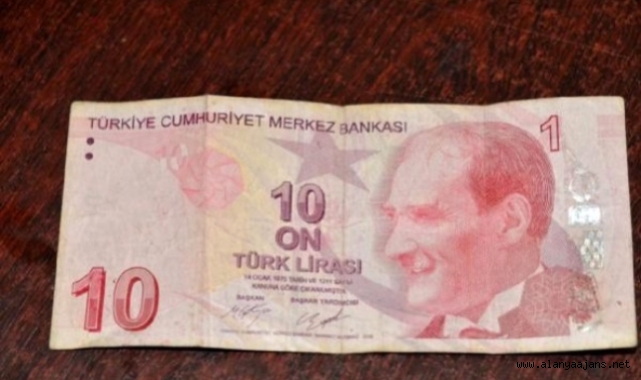 Alanya'da dilenci 10 TL'yi beğenmedi!