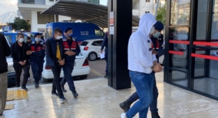 Alanya’da fuhuş operasyonunda 2 tutuklama