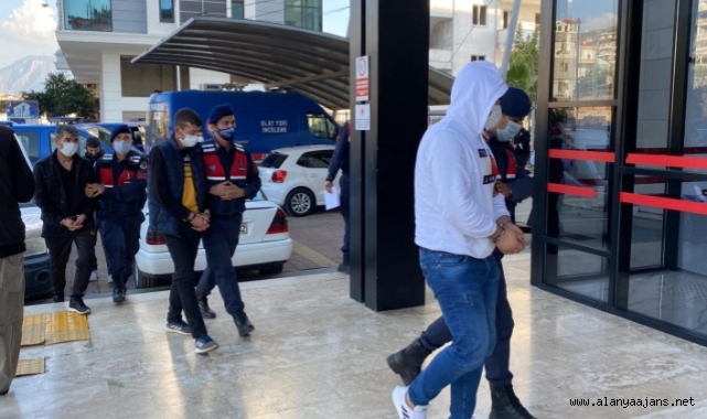 Alanya’da fuhuş operasyonunda 2 tutuklama
