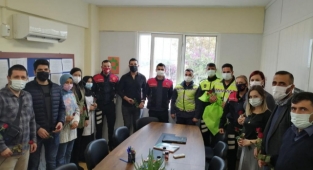 Alanya’da jandarma ekipleri öğretmenleri unutmadı