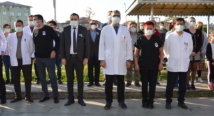 Alanya’da sağlık çalışanları Atatürk’ü unutmadı