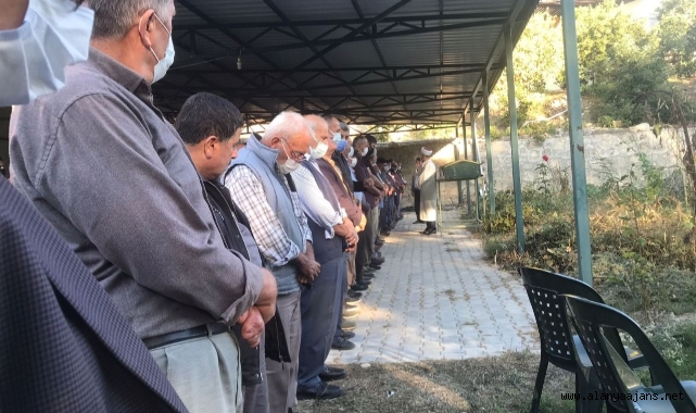 Alanya’da son yolculuğuna uğurlandı