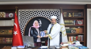 Alanya'ya tatile geldi Müslüman oldu