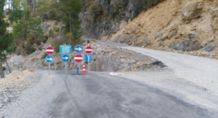 Alanyalı sürücüler dikkat! O yol trafiğe kapatıldı