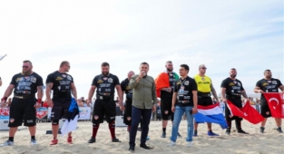 Dünyanın en güçlü adamları Alanya'da yarışıyor