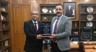 Rektör Kalan, Büyükelçi Bekar'ı ziyaret etti