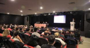 Ürkmezer, okul sporları bilgilendirme toplantısına katıldı